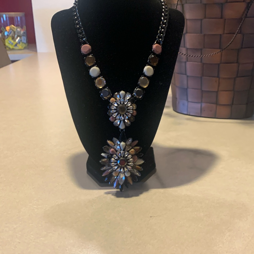 Lori Goldstein Flower Necklace